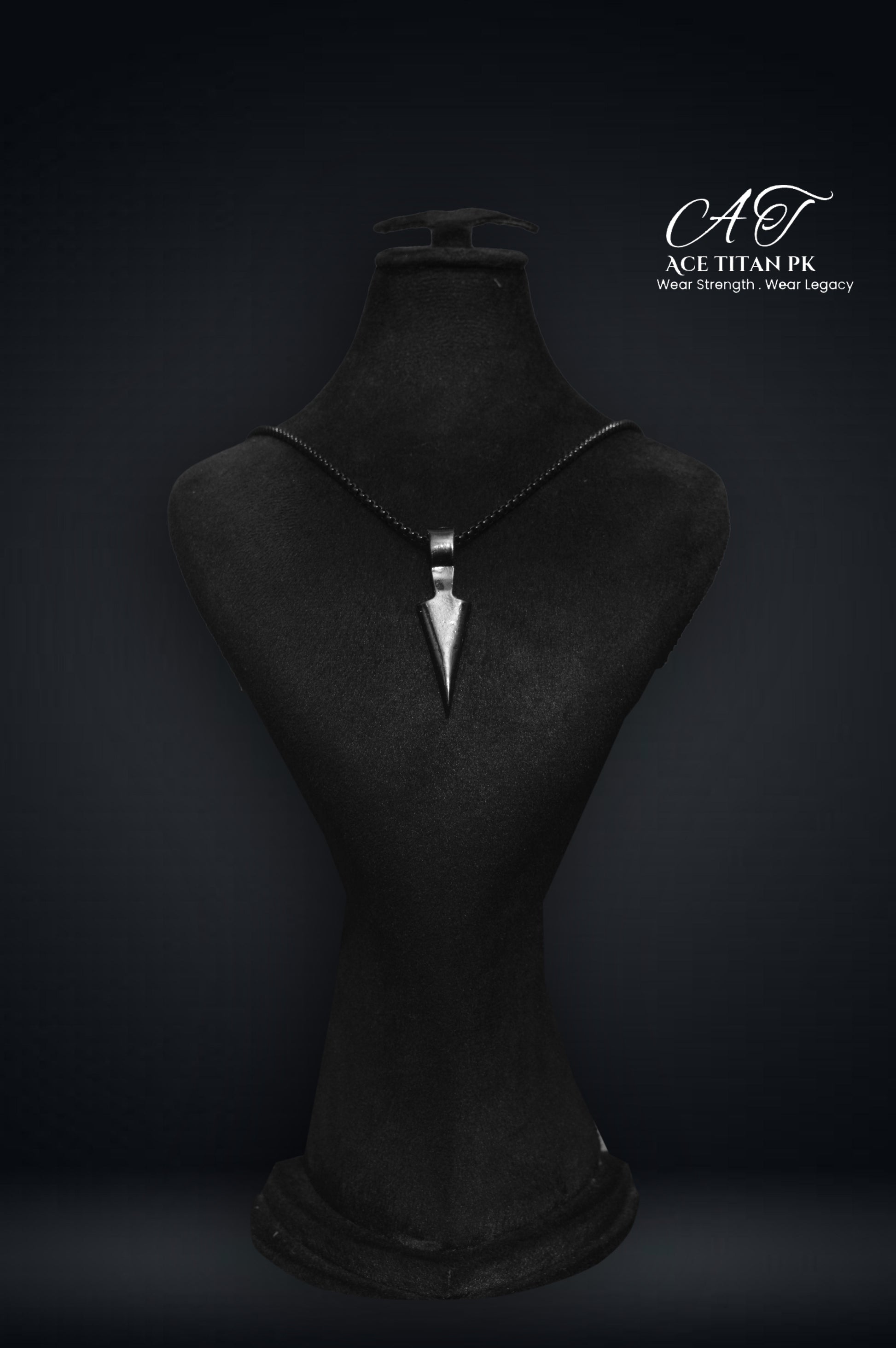 Elegant Black Kunai Pendant Necklace – ACE TITAN PK